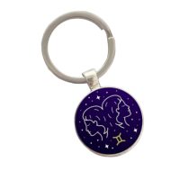 Kovový prívesok na kľúče - znamenie Blíženci